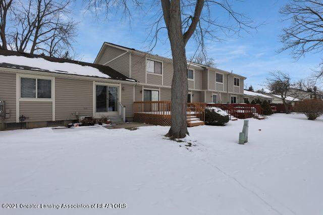 5852 Okemos Road, Unit 2 Haslett, MI 48840 - Photo 23 of 28 9I3A6114