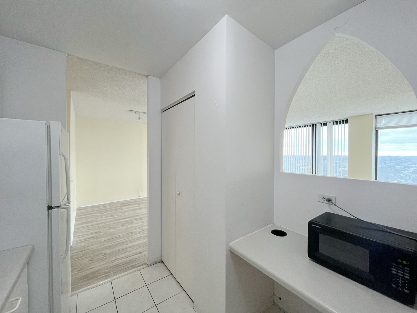 5320 North Sheridan Road, Unit 2110 Chicago, IL 60640 - Photo 9 of 17