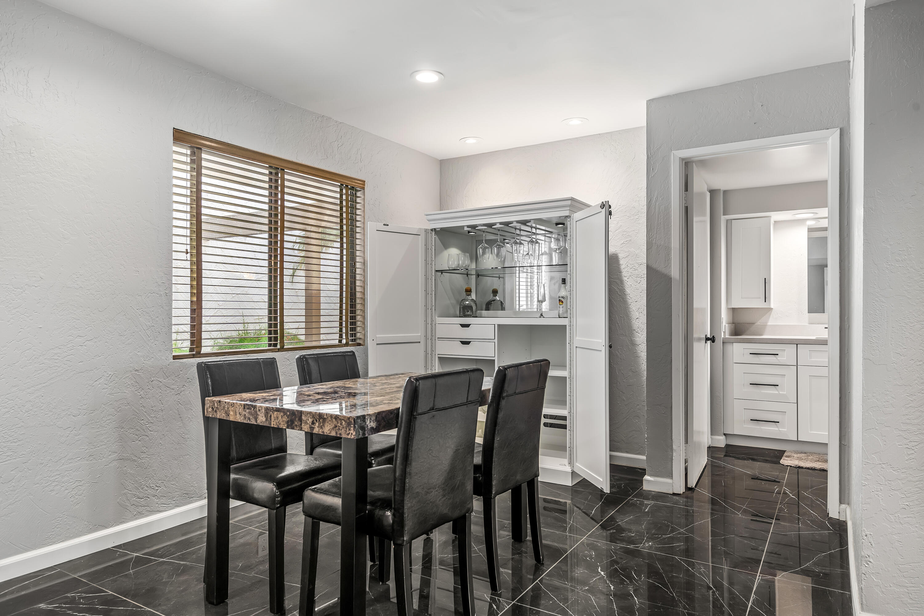 1050 Ramon Road, Unit 104 Palm Springs, CA 92264 - Photo 13 of 54 IMG-14