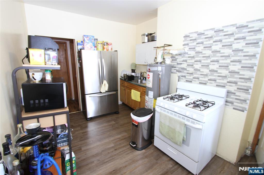 502 Summer Street Paterson, NJ 07501 - Photo 29 of 42