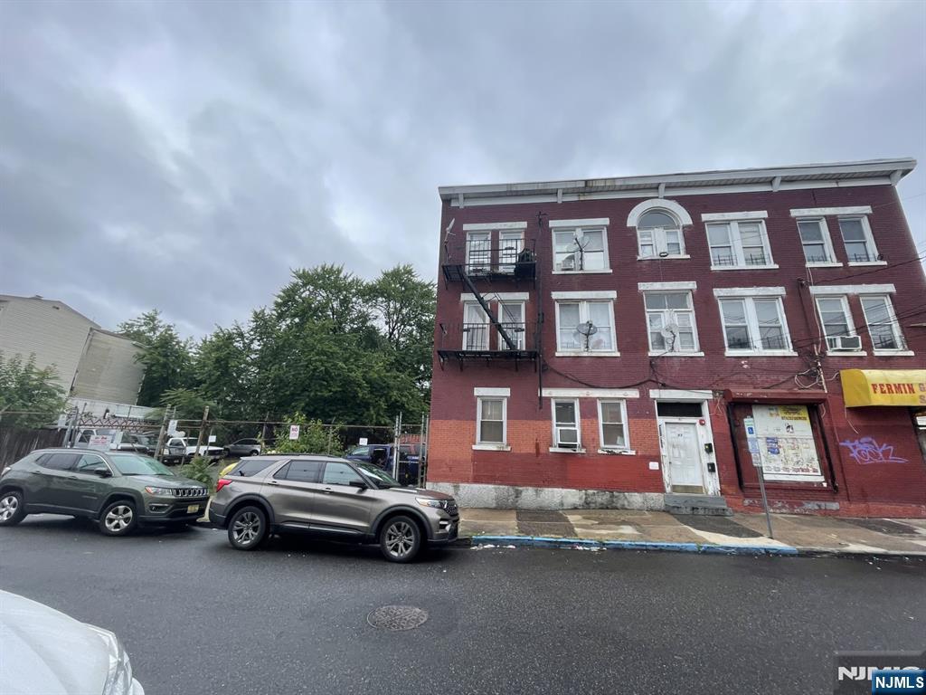 502 Summer Street Paterson, NJ 07501 - Photo 41 of 42