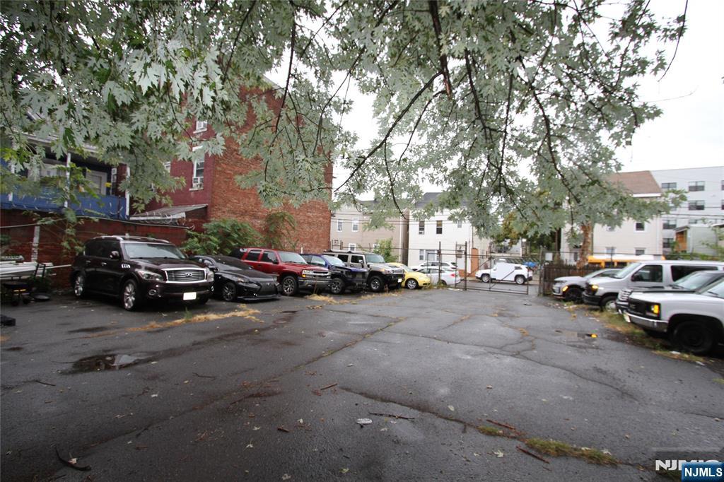 502 Summer Street Paterson, NJ 07501 - Photo 9 of 42