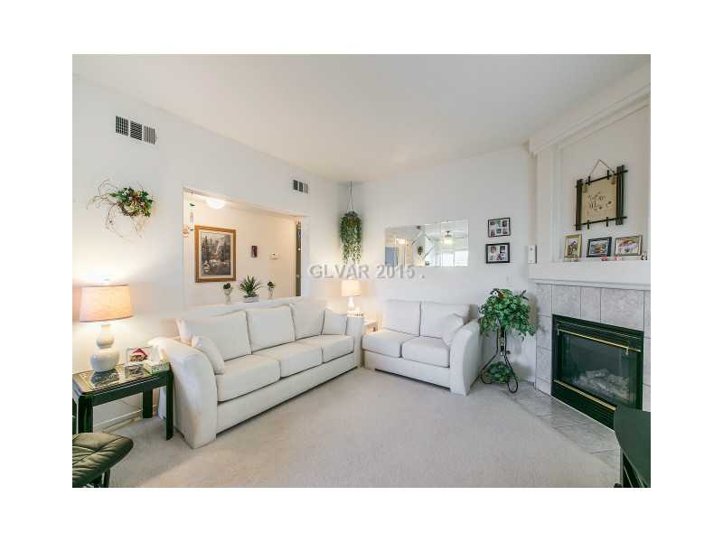 1881 West Alexander Road, Unit 1100 North Las Vegas, NV 89032 - Photo 7 of 23 Living Room.