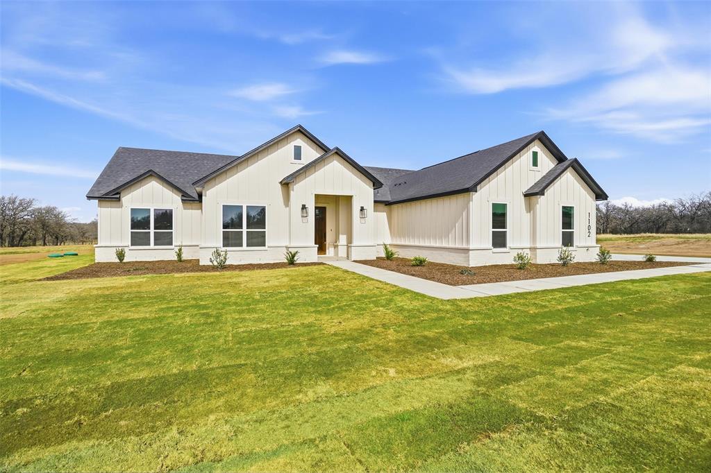 1102 Colt Road Springtown, TX 76082 - Photo 1 of 40