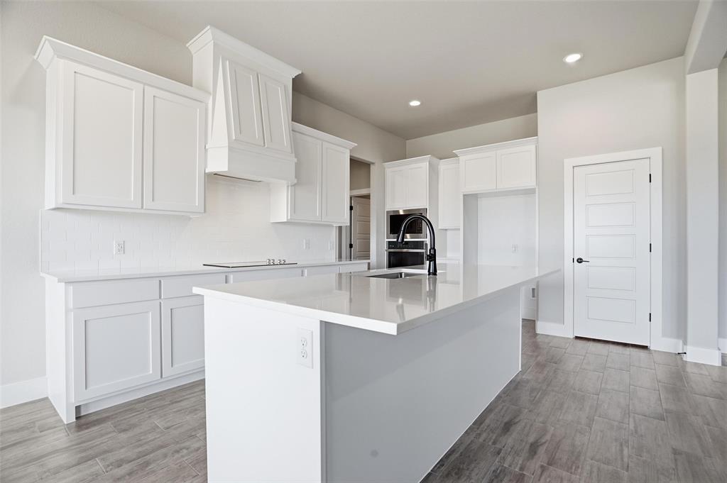 1102 Colt Road Springtown, TX 76082 - Photo 12 of 40