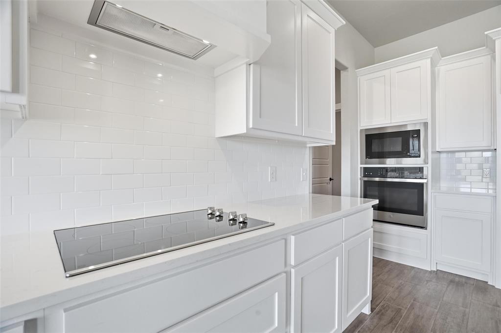 1102 Colt Road Springtown, TX 76082 - Photo 15 of 40