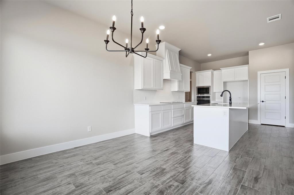 1102 Colt Road Springtown, TX 76082 - Photo 19 of 40