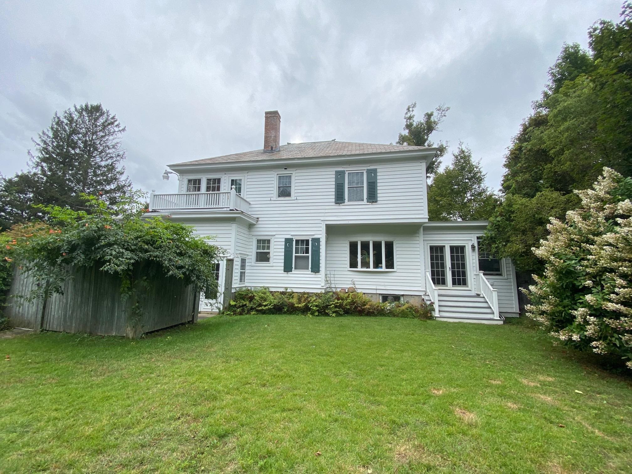 136 Lincoln Avenue Rutland, VT 05701 - Photo 5 of 37