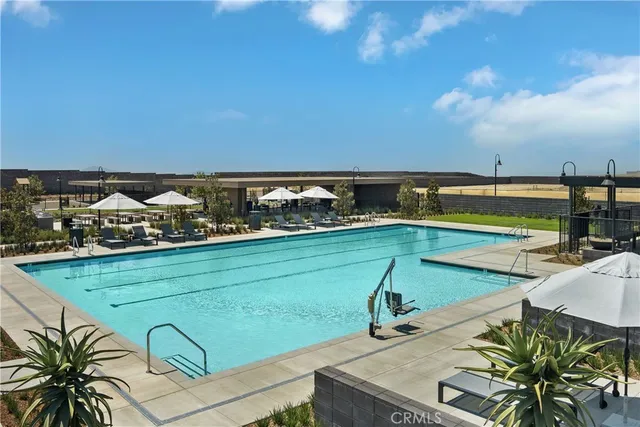 $999,990 | 15936 Conservatory Drive, Fontana, CA 92336