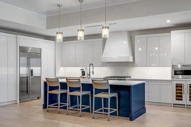 $4,300,000 | 950 Surfsedge Way, Unit 302, Indian River Shores, FL 32963