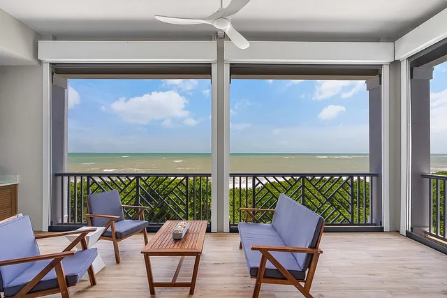 $4,300,000 | 950 Surfsedge Way, Unit 302, Indian River Shores, FL 32963