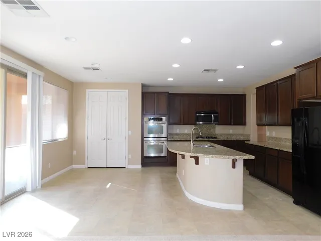 $2,695 | 7229 Campolina Court, Las Vegas, NV 89113