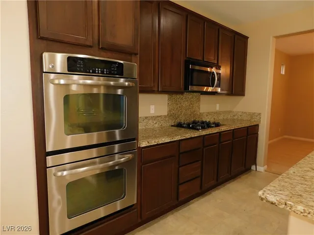 $2,695 | 7229 Campolina Court, Las Vegas, NV 89113