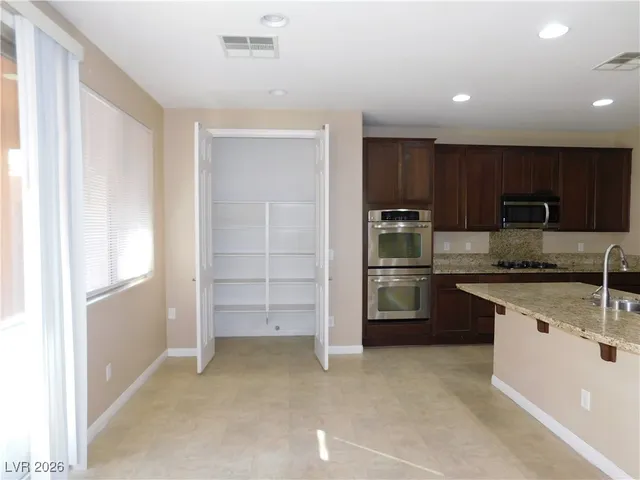 $2,695 | 7229 Campolina Court, Las Vegas, NV 89113