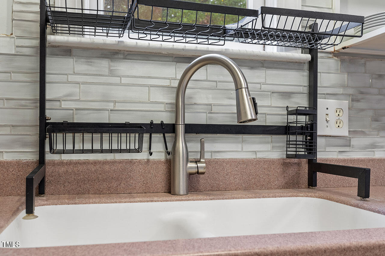 1725 Falls Church Road Raleigh, NC 27609 - Photo 22 of 36 1725 Falls Church Road