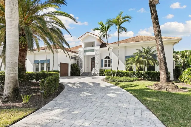 $3,995,000 | 3747 Fountainhead Lane, Naples, FL 34103