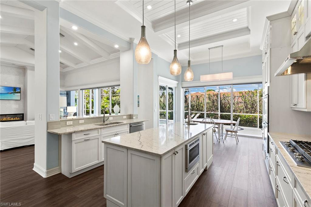 3747 Fountainhead Lane Naples, FL 34103 - Photo 9 of 36