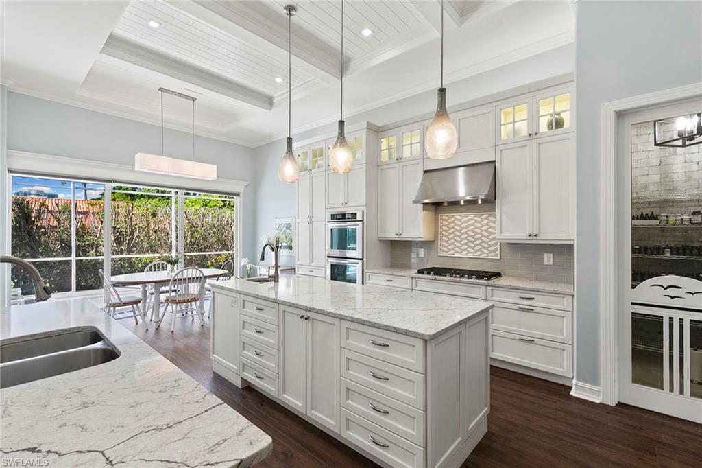 3747 Fountainhead Lane Naples, FL 34103 - Photo 10 of 36