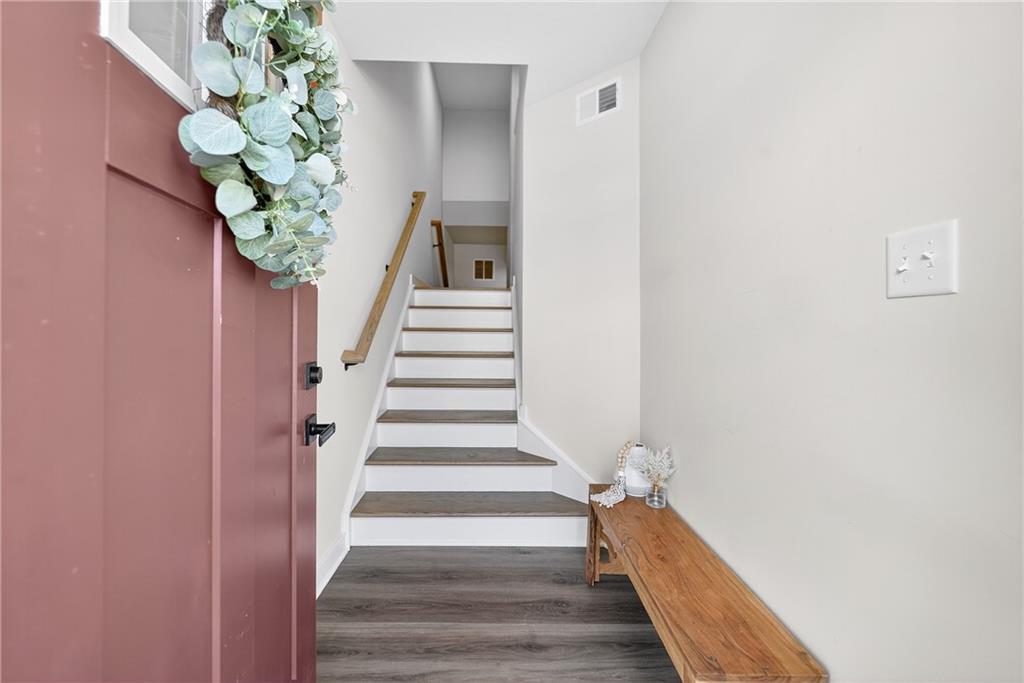 124 Rivulet Place Zelienople, PA 16063 - Photo 5 of 41