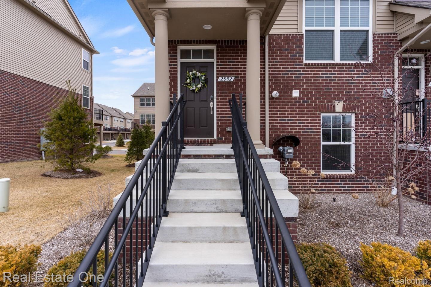 2582 Helmsdale Circle, Unit 78 Rochester, MI 48307 - Photo 30 of 30 DSC05276.jpg