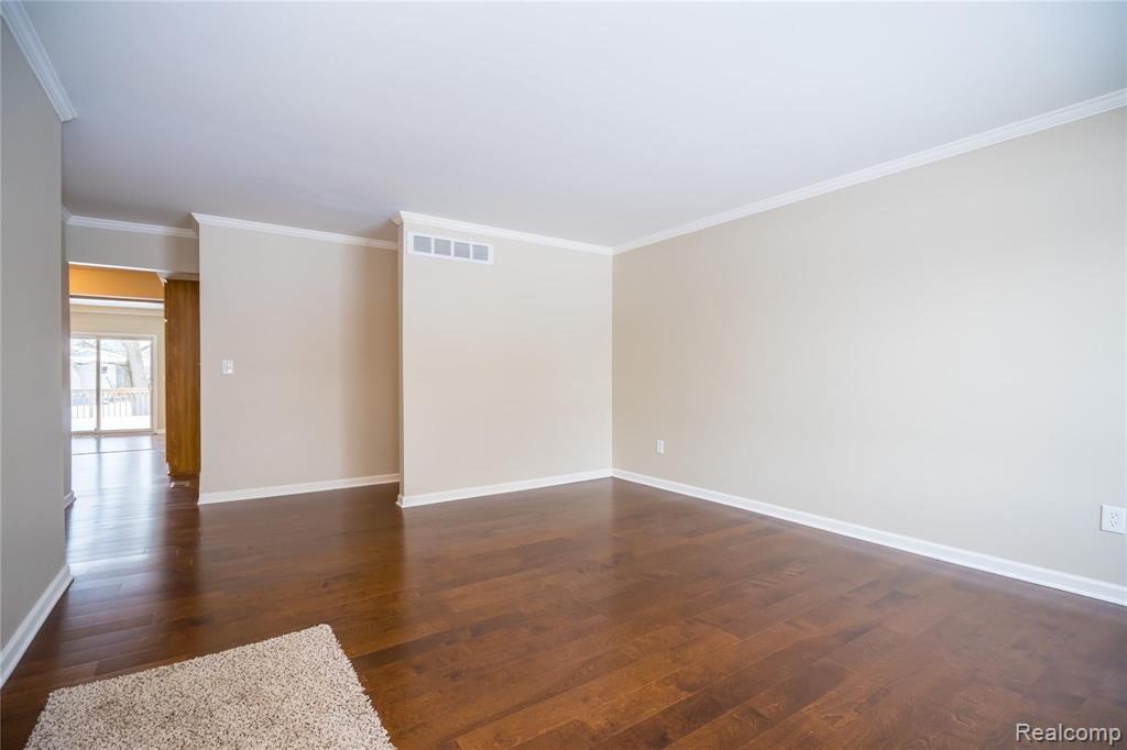 42278 Hanford Road Canton, MI 48187 - Photo 37 of 79