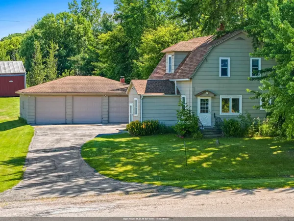 $379,900 | 6104 Bader Road, Luxemburg, WI 54217