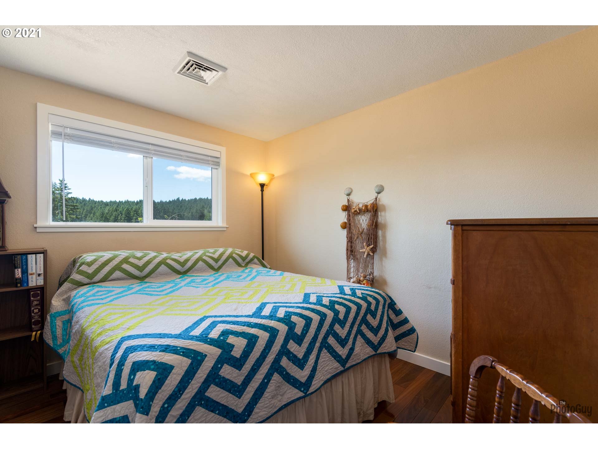 25255 Lawrence Road Junction City, OR 97448 - Photo 21 of 32 Gallery Image 21
