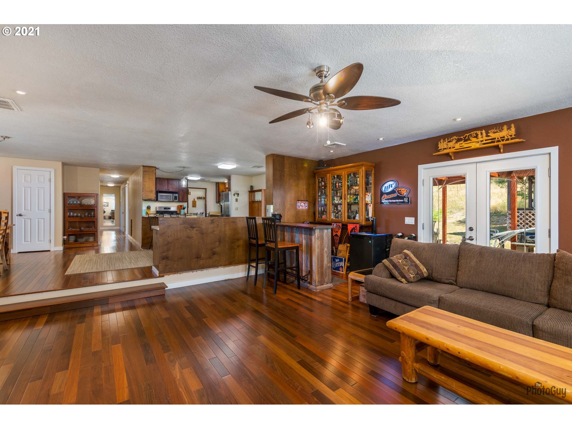 25255 Lawrence Road Junction City, OR 97448 - Photo 9 of 32 Gallery Image 9