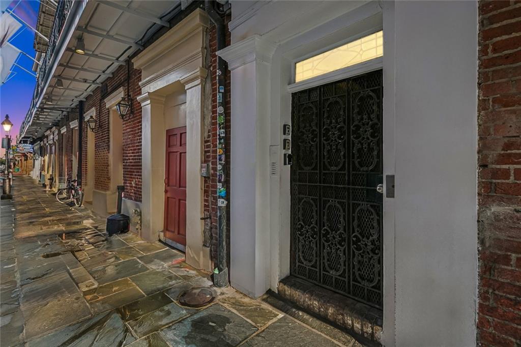 727 Conti Street, Unit B New Orleans, LA 70130 - Photo 17 of 18