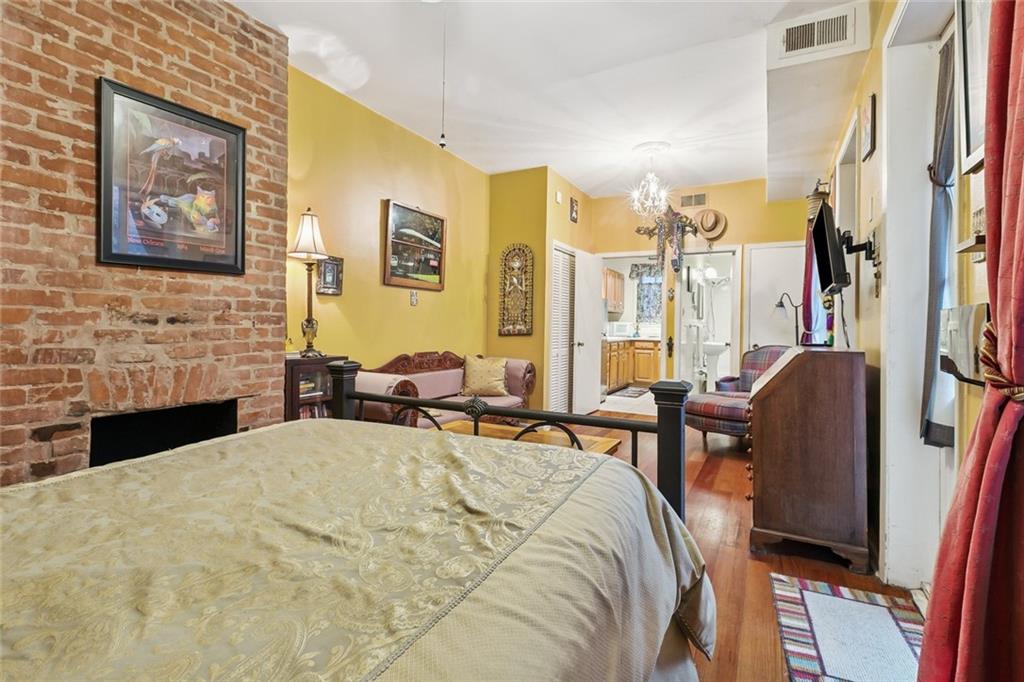 727 Conti Street, Unit B New Orleans, LA 70130 - Photo 10 of 18