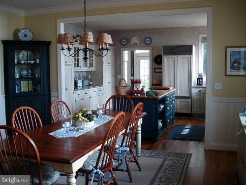 1811 Town Point Road Chesapeake City, MD 21915 - Photo 19 of 29 View of dining area