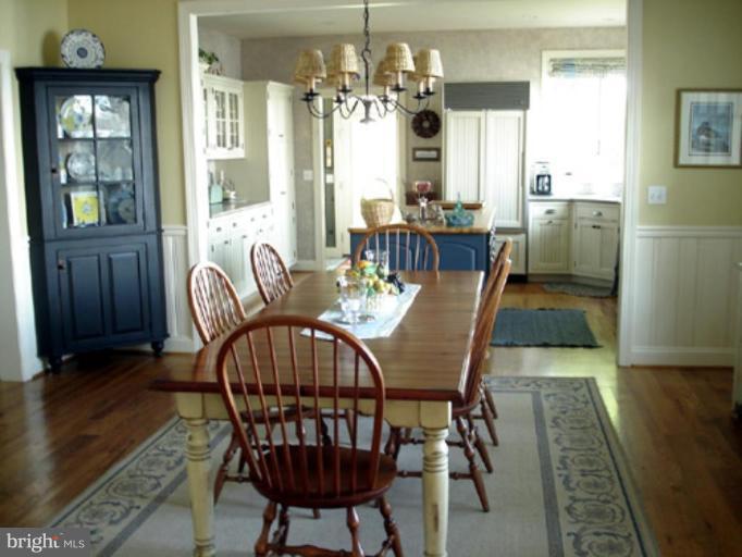 1811 Town Point Road Chesapeake City, MD 21915 - Photo 7 of 29 Dining Area
