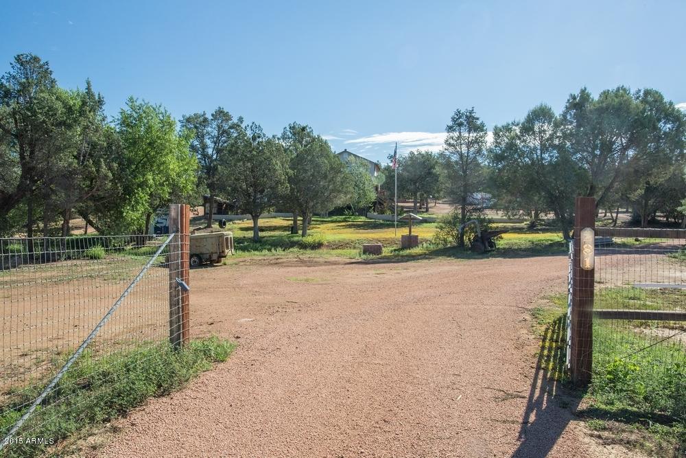 281 West Round Valley Road Payson, AZ 85541 - Photo 1 of 64 9Y9A7395ps