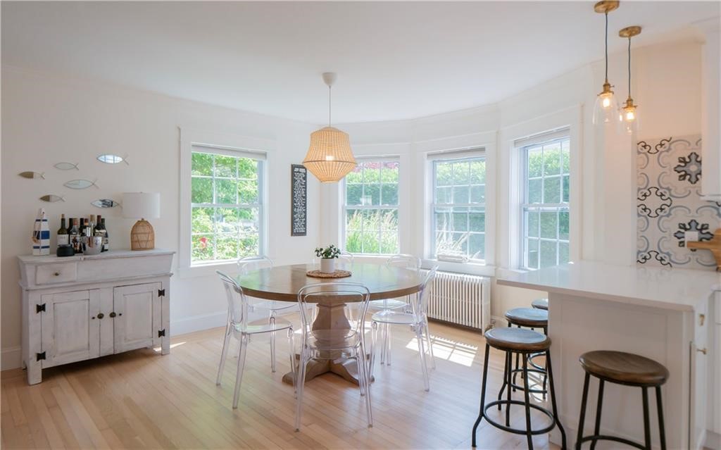 122 Ruggles Avenue Newport, RI 02840 - Photo 6 of 50