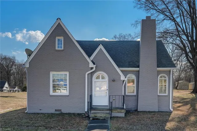 $249,900 | 148 East Meadow Road, Eden, NC 27288