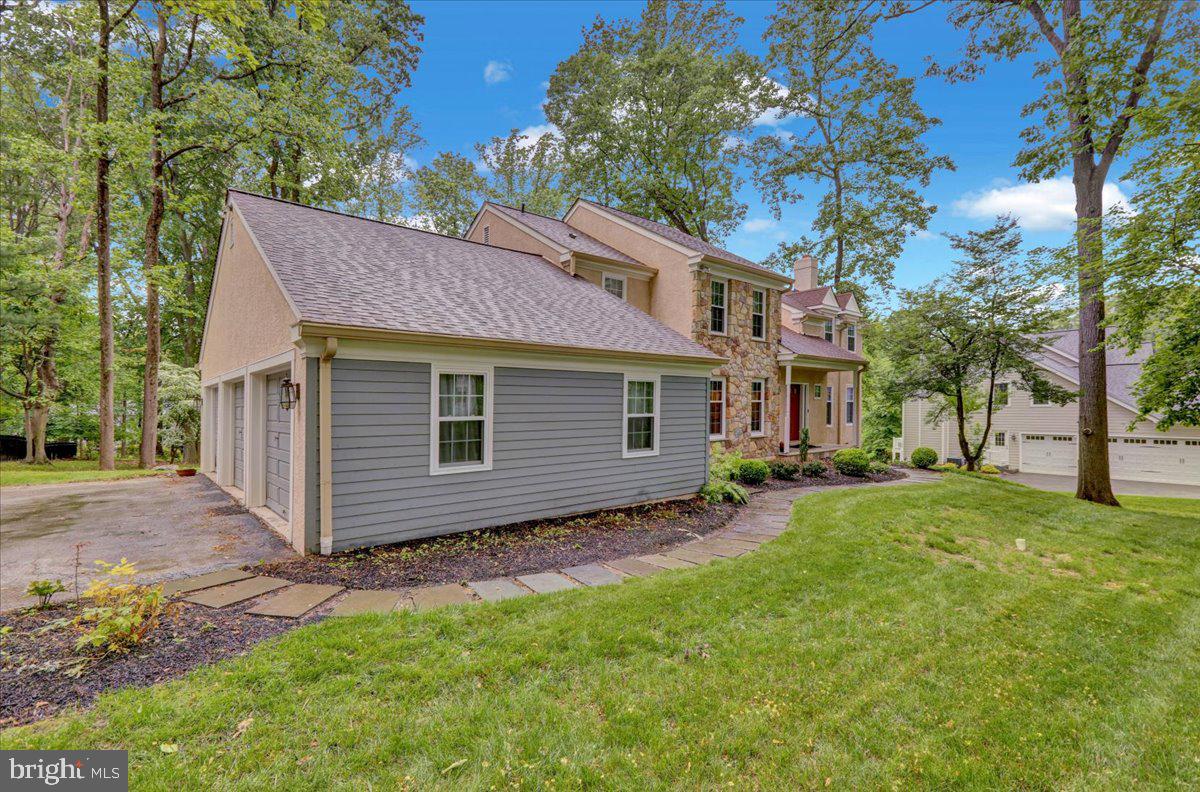 586 Berwyn Baptist Road Devon, PA 19333 - Photo 4 of 49 a view of a house with a yard