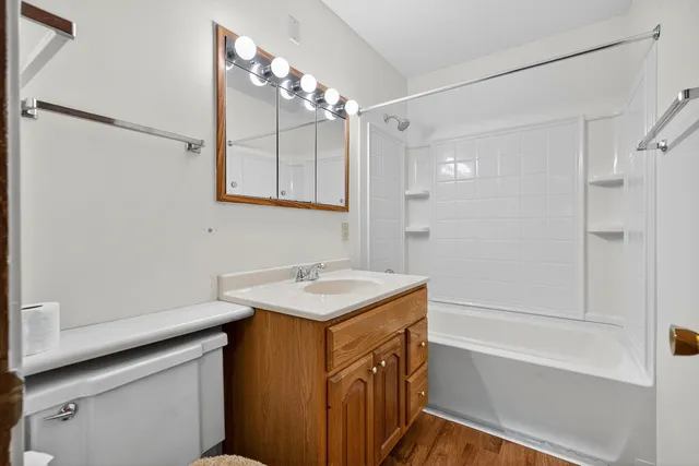 $329,900 | 310 2nd Court, Crystal Lake, IL 60014