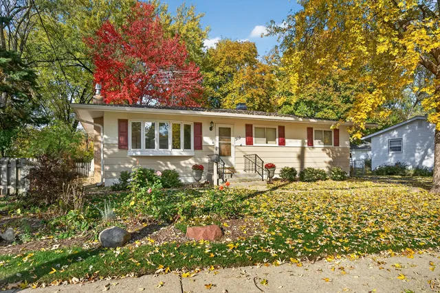 $329,900 | 310 2nd Court, Crystal Lake, IL 60014