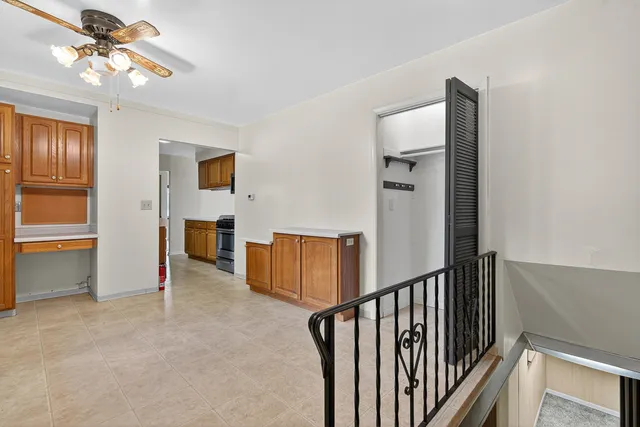 $329,900 | 310 2nd Court, Crystal Lake, IL 60014