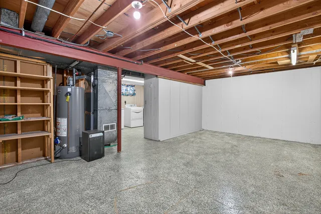 $329,900 | 310 2nd Court, Crystal Lake, IL 60014