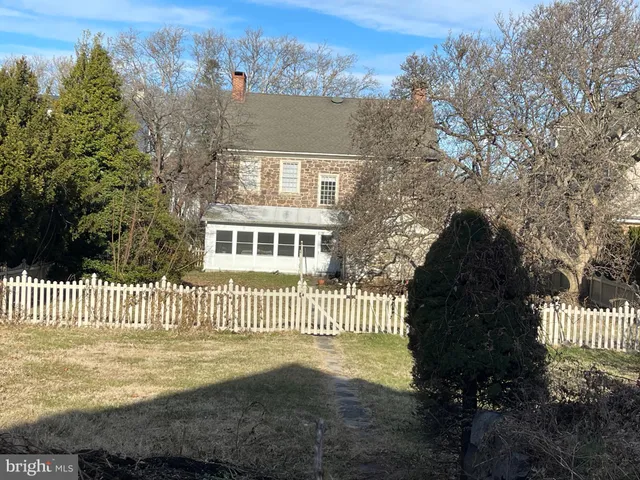 $2,800 | 16 Philadelphia Avenue, Reading, PA 19607