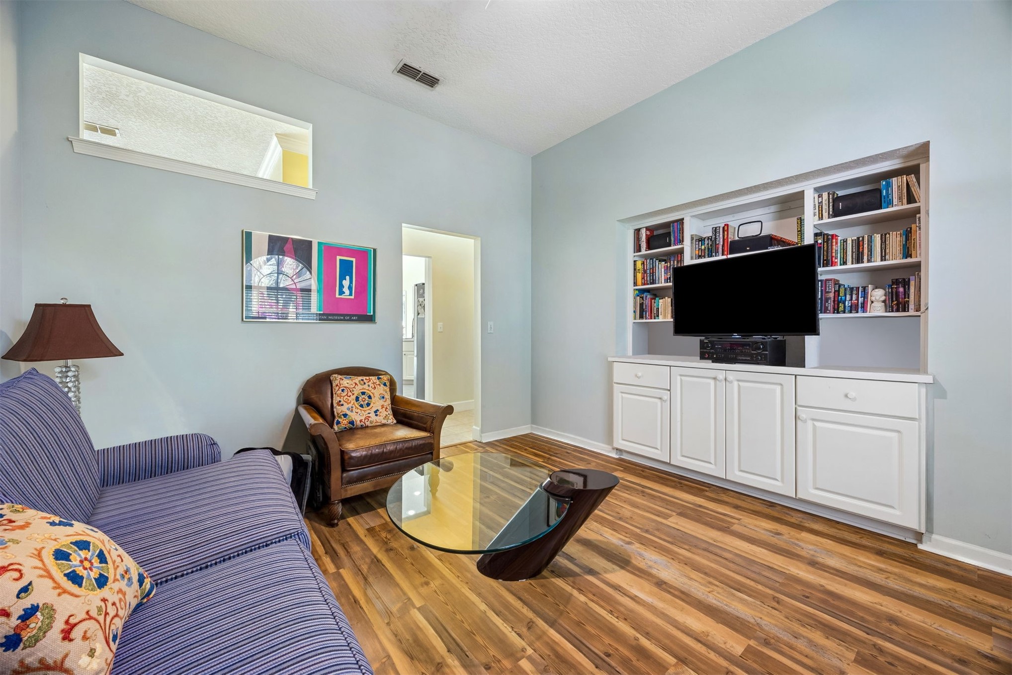 95406 Captains Way Fernandina Beach, FL 32034 - Photo 15 of 51 A flexible secondary living area currently serves as an office and den, but can easily function as a bedroom.