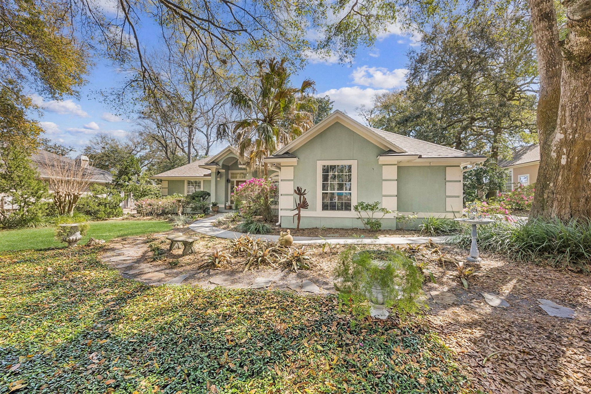 95406 Captains Way Fernandina Beach, FL 32034 - Photo 6 of 51 The attached two-car garage adds everyday convenience ...