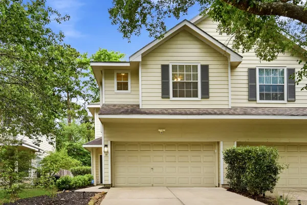 $285,000 | 78 North Camellia Grove Circle, The Woodlands, TX 77382