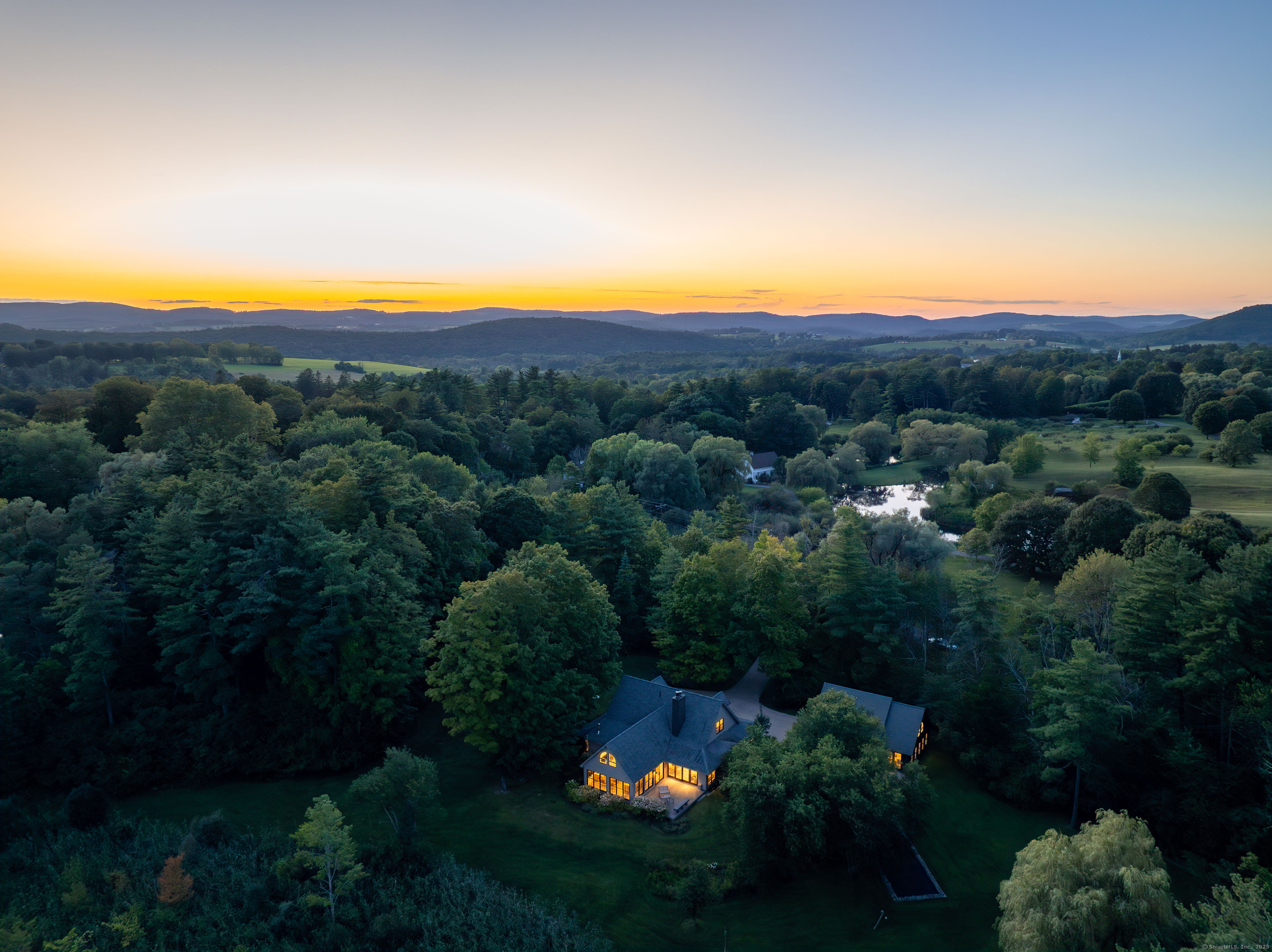 15 Herrick Road Sharon, CT 06069 - Photo 3 of 39