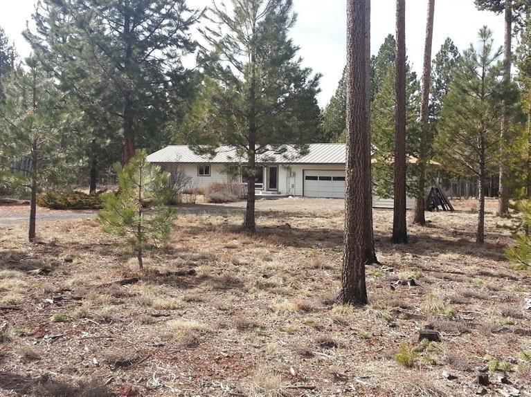 1811 Stallion Road La Pine, OR 97739 - Photo 3 of 21 Custom built Maple flooring and Cabinets