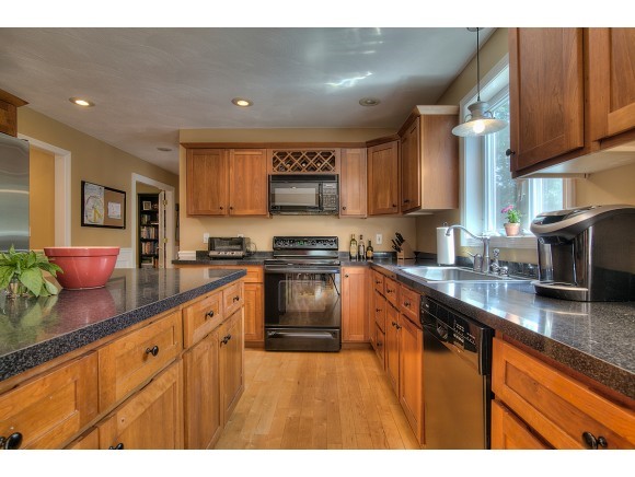 20 Bear Hill Road Windham, NH 03087 - Photo 10 of 28