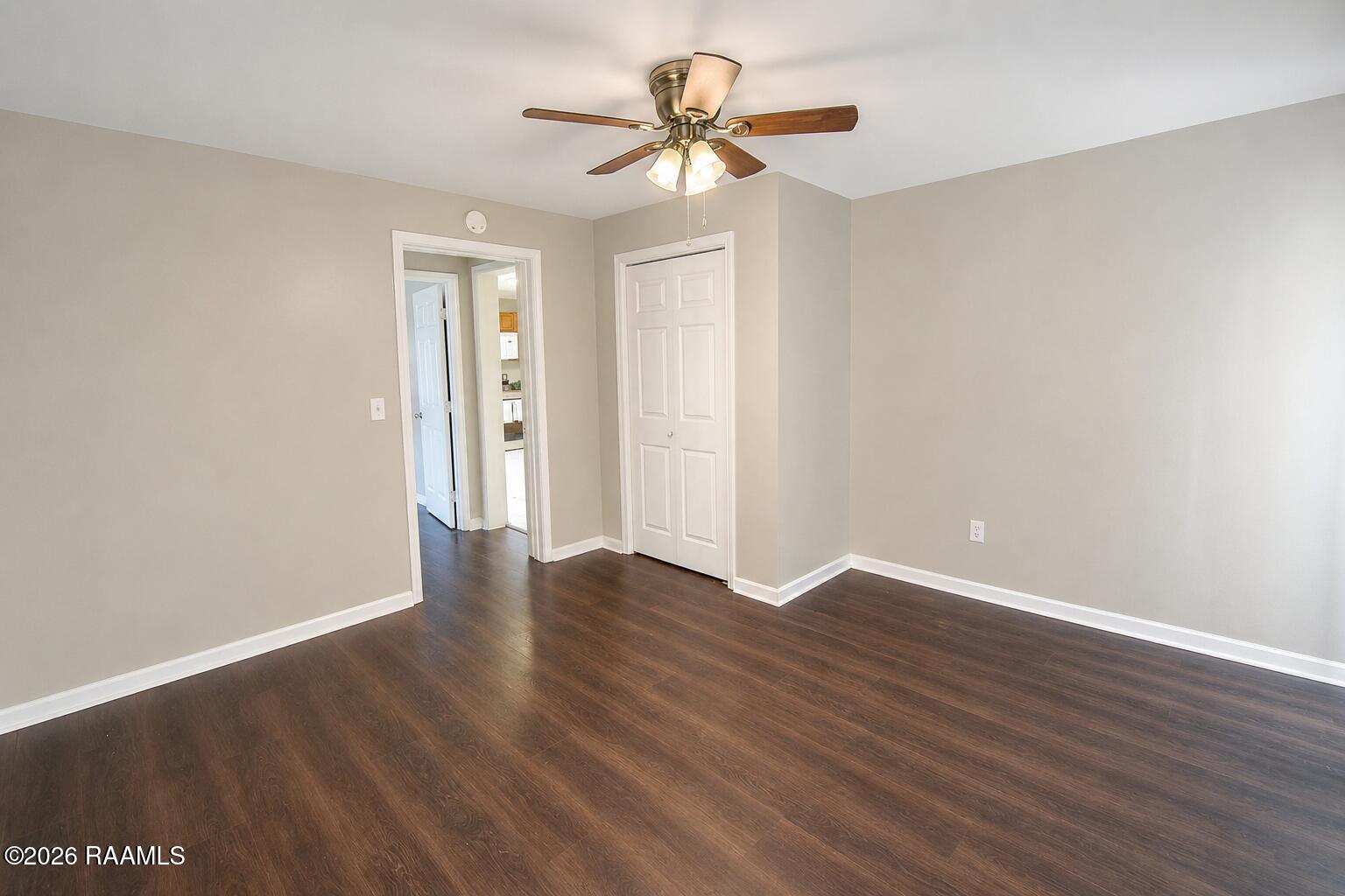 156 Oak Road Church Point, LA 70525 - Photo 5 of 17 Bright vacant bedroom with ceiling fan