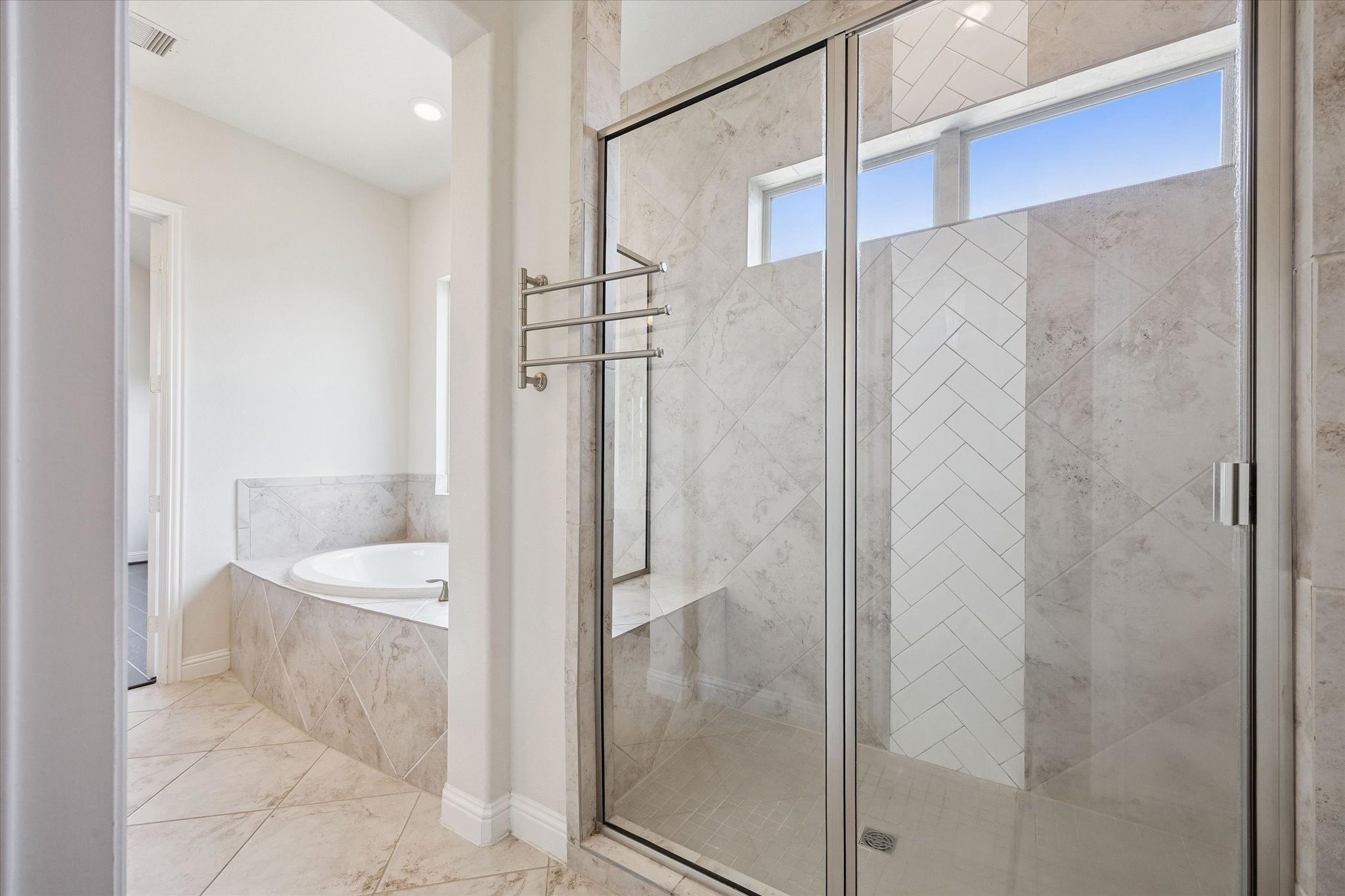 1764 Trinity Bend Drive Houston, TX 77080 - Photo 21 of 25 Primary shower and soaking tub