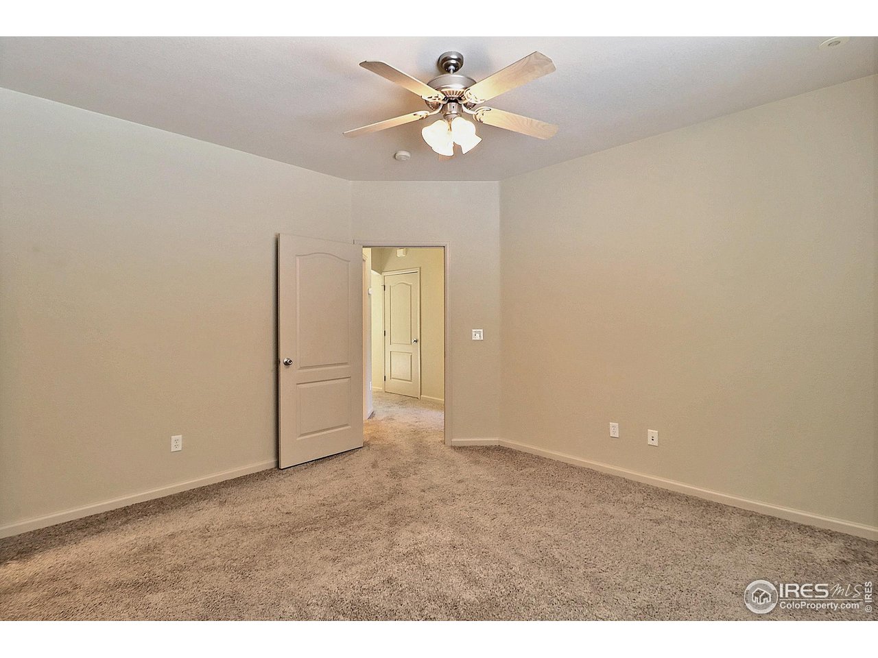 6607 West 3rd Street, Unit 1202 Greeley, CO 80634 - Photo 16 of 33 Primary Bedroom